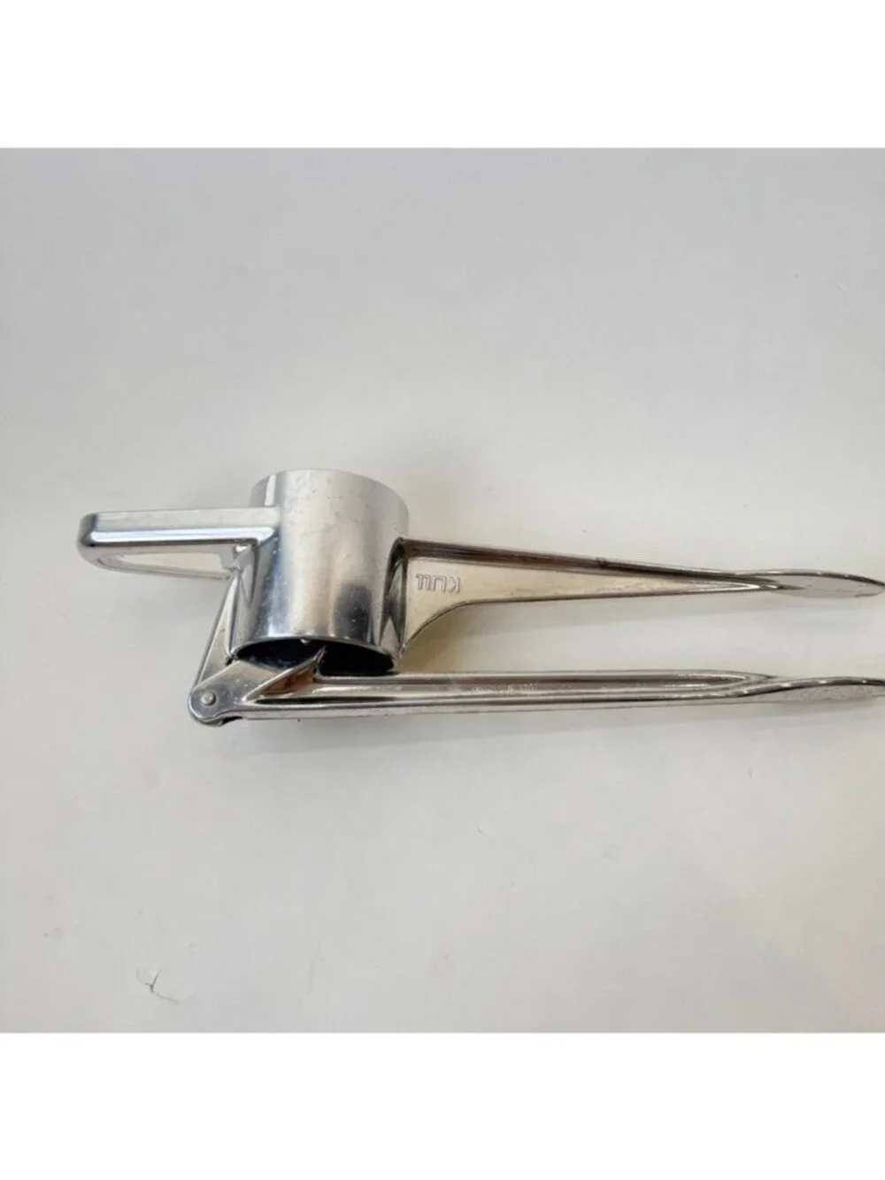 Kull Heavy Duty Garlic Press Metal Kitchen Tool Silver See Measurements